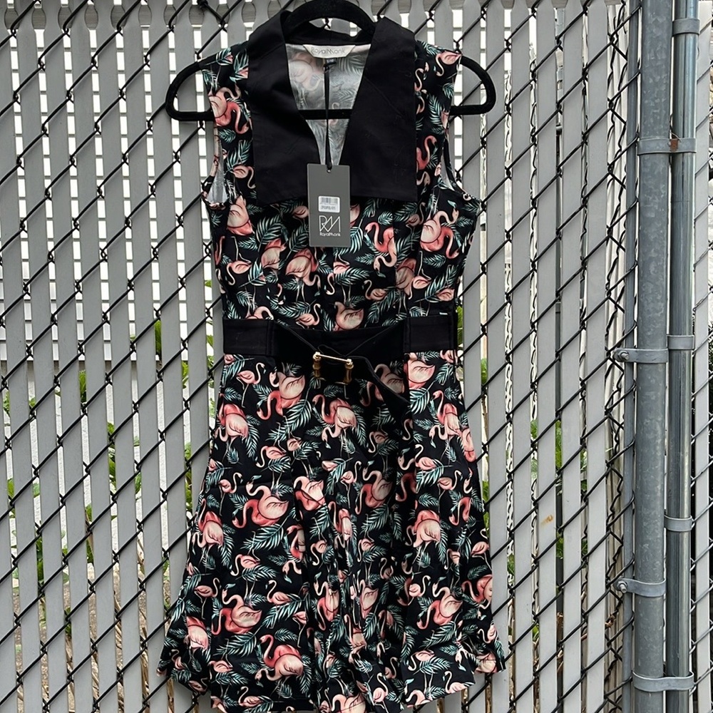 MODCLOTH- ROYAL MONK Flamingo Dress With Flared Skirt Bottom. Size S/10